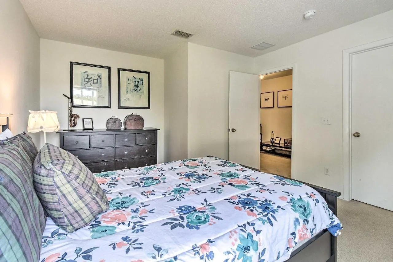 Spacious Home With Pool, 10 Mi To Disney! Davenport 0*,  United States