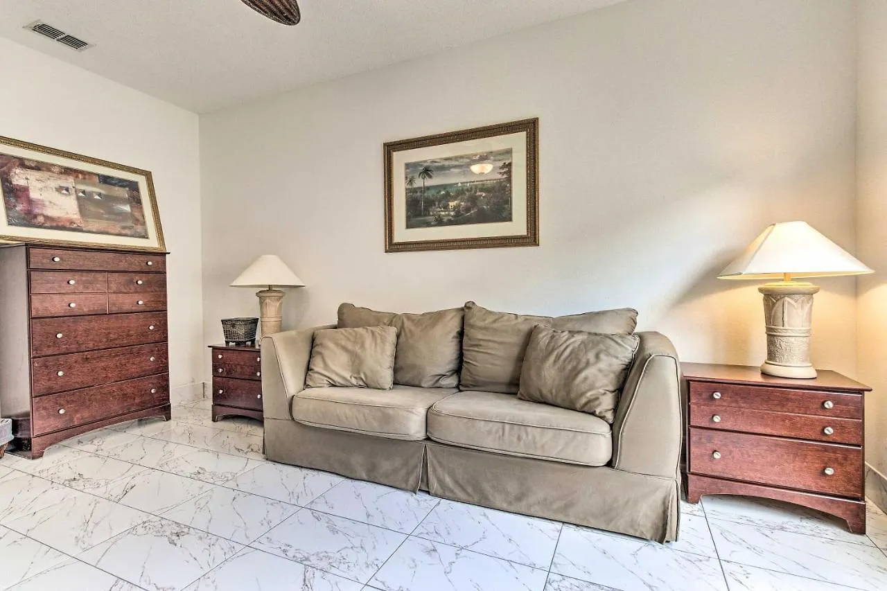 Spacious Home With Pool, 10 Mi To Disney! Davenport