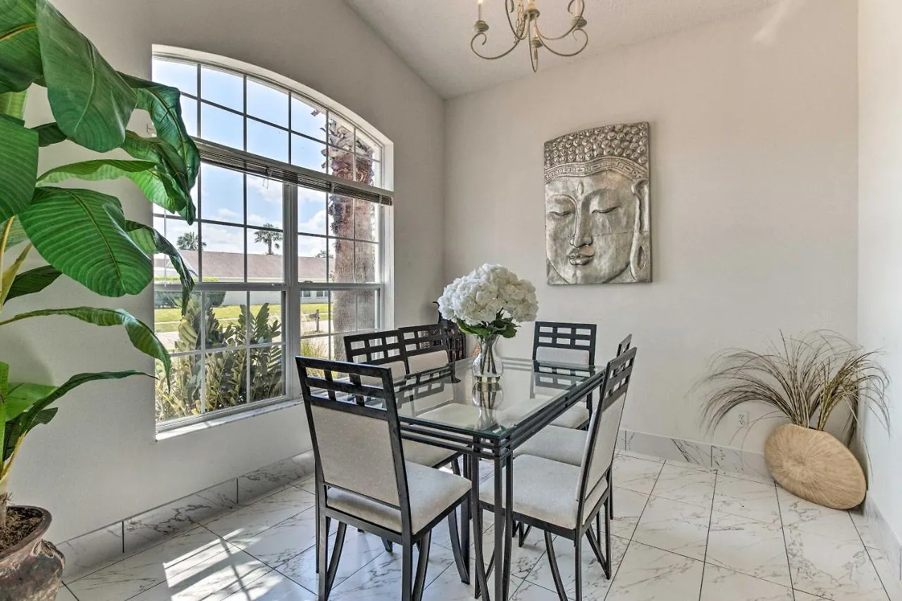 Spacious Home With Pool, 10 Mi To Disney! Davenport